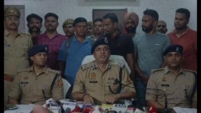 Fake betting app racket operated from Lucknow flat; 16 arrested (Sourced) Fake betting app racket operated from Lucknow flat; 16 arrested (Sourced)