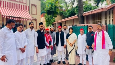 BJP also lodged an objection to Akhilesh's wife Dimple Yadav's attire during the visit. (@MPDharmendraYdv ) BJP also lodged an objection to Akhilesh's wife Dimple Yadav's attire during the visit. (@MPDharmendraYdv )
