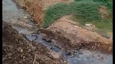 The untreated leachate from the Bandhwari landfill is being diverted through underground pipelines laid by the Municipal Corporation of Gurugram (MCG) into the surrounding forest area posing a serious threat to both human health and wildlife. (HT PHOTO) The untreated leachate from the Bandhwari landfill is being diverted through underground pipelines laid by the Municipal Corporation of Gurugram (MCG) into the surrounding forest area posing a serious threat to both human health and wildlife. (HT PHOTO)