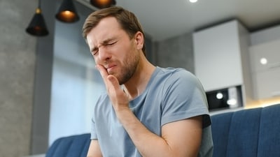 Symptoms like tooth pain or erectile dysfunction may seem harmless or vague, but together, they can point to something far more serious: heart disease. (Shutterstock) Symptoms like tooth pain or erectile dysfunction may seem harmless or vague, but together, they can point to something far more serious: heart disease. (Shutterstock)