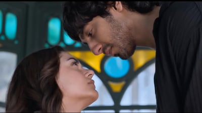 Saiyaara worldwide box office collection is now racing towards ₹200 crore Saiyaara worldwide box office collection is now racing towards ₹200 crore