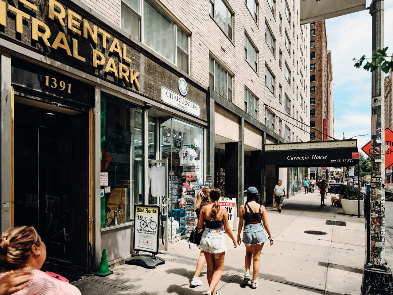 A 600% Rent Hike Hangs Over One of the Last Affordable Buildings on Billionaires’ Row A 600% Rent Hike Hangs Over One of the Last Affordable Buildings on Billionaires’ Row