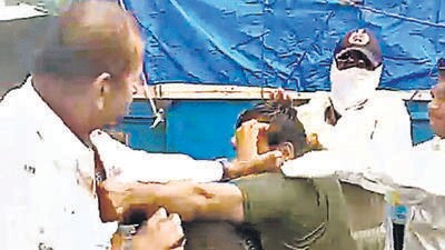 Tempo driver held for assaulting traffic cop in Bhiwandi