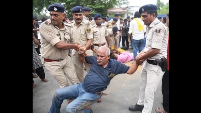 A constable with a lathi was a symbol that the colonial Crown authority stretched from cantonment to every muddy lane. That legacy still defines the Bihar Police. (Hindustan Times) A constable with a lathi was a symbol that the colonial Crown authority stretched from cantonment to every muddy lane. That legacy still defines the Bihar Police. (Hindustan Times)