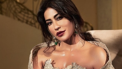 Outfit: Varun Nidhika | Jewellery: RK Jewellers | The actor stuns in a wave chevron pearl botanical ball gown with intricate lacework and embroidery details, and gold earrings. Both Varun Nidhika and RK Jewellers will be partaking in FDCI Manifest Wedding Weekend on August 2 and 3 at Taj Palace in Delhi (Photographer: Vivek Desai)