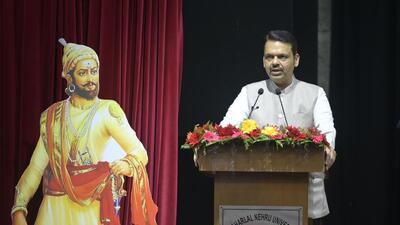 Maharashtra chief minister Devendra Fadnavis at JNU campus on Thursday. (RAJ K RAJ /HT PHOTO) Maharashtra chief minister Devendra Fadnavis at JNU campus on Thursday. (RAJ K RAJ /HT PHOTO)