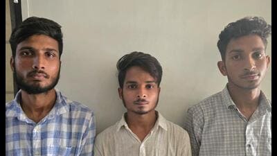 The arrested individuals were identified as Anurag Katwari from Sultanpur, and Prakhar Pratap Singh and Anupam Singh, both residents of Rae Bareli (Sourced)