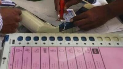 “We have been given an indication that a comprehensive revision or summary revision of electoral rolls has to be conducted anytime soon after August 15. Therefore, we have already started training assistant returning officers and booth-level officers,” said a top official in the office of chief electoral officer, who declined to be named. (HT File) “We have been given an indication that a comprehensive revision or summary revision of electoral rolls has to be conducted anytime soon after August 15. Therefore, we have already started training assistant returning officers and booth-level officers,” said a top official in the office of chief electoral officer, who declined to be named. (HT File)