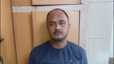 ‘Bol Bacchan’ who targeted elderly woman arrested from moving train
