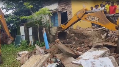 4 children dead, several feared trapped as roof collapsed in Rajasthan's Jhalawar 4 children dead, several feared trapped as roof collapsed in Rajasthan's Jhalawar