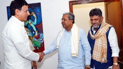 Karnataka Chief Minister Siddaramaiah with Deputy CM DK Shivakumar during a meeting with AICC General Secretary Randeep Singh Surjewala, in New Delhi. (@siddaramaiah) Karnataka Chief Minister Siddaramaiah with Deputy CM DK Shivakumar during a meeting with AICC General Secretary Randeep Singh Surjewala, in New Delhi. (@siddaramaiah)