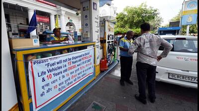 The challenge comes after the BJP government faced widespread criticism earlier this month for implementing a CAQM directive denying fuel to end-of-life vehicles from July 1. (Arvind Yadav/HT PHOTO) The challenge comes after the BJP government faced widespread criticism earlier this month for implementing a CAQM directive denying fuel to end-of-life vehicles from July 1. (Arvind Yadav/HT PHOTO)