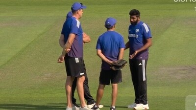 Jasprit Bumrah talks to Gautam Gambhir and Morne Morkel (X) Jasprit Bumrah talks to Gautam Gambhir and Morne Morkel (X)
