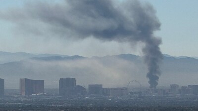 Las Vegas fire: The smoke seemed to be coming from a location close to the UNLV campus, according to eyewitnesses. (X@KevinJanison) Las Vegas fire: The smoke seemed to be coming from a location close to the UNLV campus, according to eyewitnesses. (X@KevinJanison)
