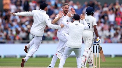 Chris Woakes gave England the golden start at the start of the third innings, taking the wickets of Yashasvi Jaiswal and Sai Sudharsan off successive deliveries in the first over. (Action Images via Reuters)
