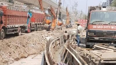 Drainage work underway on the highway. (HT Photo) Drainage work underway on the highway. (HT Photo)