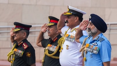 New Delhi: Chief of Defence Staff General Anil Chauhan, Vice Chief of the Army Staff Lt. General N.S. Raja Subramani, Chief of the Naval Staff Admiral Dinesh K Tripathi and Chief of the Air Staff Air Chief Marshal AP Singh pay tribute to the Kargil War martyrs at the National War Memorial on the 26th anniversary of the 'Kargil Vijay Diwas', in New Delhi, Saturday. (PTI) New Delhi: Chief of Defence Staff General Anil Chauhan, Vice Chief of the Army Staff Lt. General N.S. Raja Subramani, Chief of the Naval Staff Admiral Dinesh K Tripathi and Chief of the Air Staff Air Chief Marshal AP Singh pay tribute to the Kargil War martyrs at the National War Memorial on the 26th anniversary of the 'Kargil Vijay Diwas', in New Delhi, Saturday. (PTI)