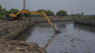 Pre-monsoon drain cleaning work (Photo by Satish Bate/ Hindustan Times) (Hindustan Times) Pre-monsoon drain cleaning work (Photo by Satish Bate/ Hindustan Times) (Hindustan Times)