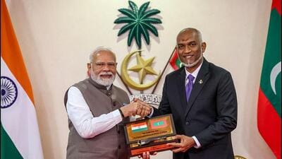 Prime Minister Narendra Modi with Maldivian President Mohamed Muizzu. (AFP) Prime Minister Narendra Modi with Maldivian President Mohamed Muizzu. (AFP)