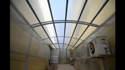 The fiber-glass covering at Balrampur Hospital (HT Photo) The fiber-glass covering at Balrampur Hospital (HT Photo)