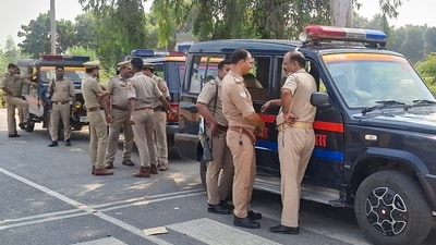 SP Palash Bansal said that at around 5 pm on Friday, the 20-year-old accused lured the girl to his house, where he allegedly raped her. (Representational Image)
