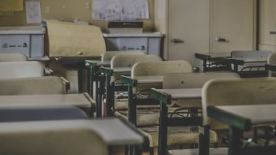 The parents of the girl alleged that the teacher has been sending obscene messages to their daughter through her friend for a long time. (Pixaby/Representational Image)