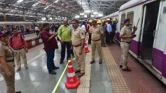 The threat was received via a phone call to the office of the Director General of Police (DGP), Maharashtra. (HT Photo/Representational Image)