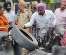 An inspection being carried out by health department officials in Ludhiana as part of the ‘Har Sukarvaar, Dengue Te Vaar’ campaign, launched by state health minister Dr Balbir Singh. (HT Photo) An inspection being carried out by health department officials in Ludhiana as part of the ‘Har Sukarvaar, Dengue Te Vaar’ campaign, launched by state health minister Dr Balbir Singh. (HT Photo)