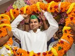 Tej Pratap Yadav, who was recently expelled from the RJD by his father and founding president Lalu Prasad, has announced that he would contest the upcoming Bihar assembly election from Mahua seat in Vaishali district as an Independent candidate. Tej Pratap Yadav, who was recently expelled from the RJD by his father and founding president Lalu Prasad, has announced that he would contest the upcoming Bihar assembly election from Mahua seat in Vaishali district as an Independent candidate.