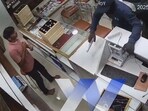 Three masked robbers loot Bengaluru jewellery store, 