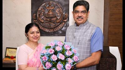 Acting VC Prof Manuka Khanna with outgoing VC Prof Alok Kumar Rai. (HT Photo) Acting VC Prof Manuka Khanna with outgoing VC Prof Alok Kumar Rai. (HT Photo)