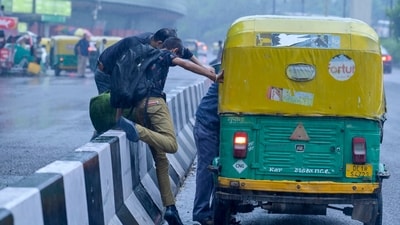 Along with Delhi, areas in the national capital region (NCR) are also likely to witness light to moderate rainfall accompanied by lightning and thunderstorms. (File/Raj K Raj /HT Photo) Along with Delhi, areas in the national capital region (NCR) are also likely to witness light to moderate rainfall accompanied by lightning and thunderstorms. (File/Raj K Raj /HT Photo)