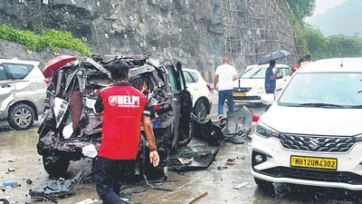 Mumbai-Pune Expressway accident, 25 Vehicles Collide , one dead in Navi Mumbai, India, on Saturday, July 26, 2025. (HT Photo) Mumbai-Pune Expressway accident, 25 Vehicles Collide , one dead in Navi Mumbai, India, on Saturday, July 26, 2025. (HT Photo)