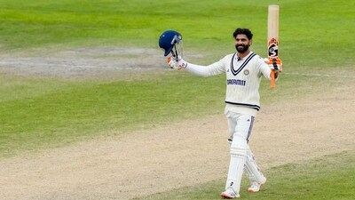 Ravindra Jadeja scored his fifth Test century, bringing it up with a six after batting proactively through the day to take the pressure off his team. Jadeja'a phenomenal series with the bat keeps going. (PTI) Ravindra Jadeja scored his fifth Test century, bringing it up with a six after batting proactively through the day to take the pressure off his team. Jadeja'a phenomenal series with the bat keeps going. (PTI)
