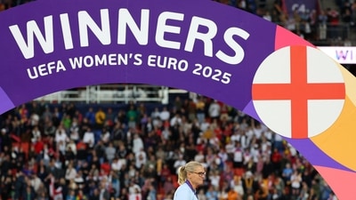 England manager Sarina Wiegman celebrates after winning the UEFA Women's Euro 2025 REUTERS/Denis Balibouse (REUTERS)