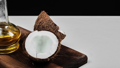 Relying solely on coconut oil for fertility benefits might lead to an imbalanced diet or neglect of other essential nutrients. (Freepik) Relying solely on coconut oil for fertility benefits might lead to an imbalanced diet or neglect of other essential nutrients. (Freepik)