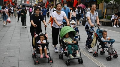 Diminishing birthrate is a worry for the world’s second-largest economy, where the working-age population has been declining in a threat to labor supply (AFP/Representational Image) Diminishing birthrate is a worry for the world’s second-largest economy, where the working-age population has been declining in a threat to labor supply (AFP/Representational Image)