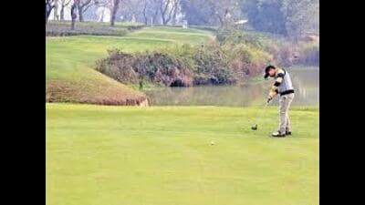 In the recently concluded Indian Golf Union All India Senior Amateur Golf Championship played at ITC Classic Golf Course Gurugram, both Sandeep Sandhu and Amar Bajwa played steady golf to make it to the Indian senior golf team. (HT File)