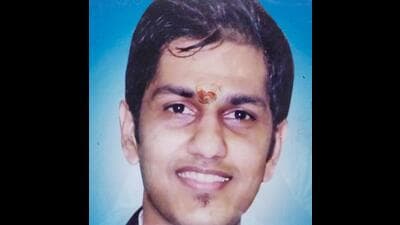 Jiten fell to his death while boarding an overcrowded CST-bound train in Kalwa, in 2012 Jiten fell to his death while boarding an overcrowded CST-bound train in Kalwa, in 2012
