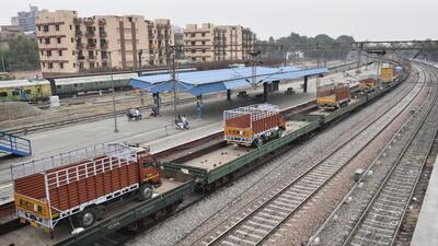 Representative picture of Roll-on Roll-off (RO-RO) service (HT Archives) (Arvind Yadav/HT PHOTO) Representative picture of Roll-on Roll-off (RO-RO) service (HT Archives) (Arvind Yadav/HT PHOTO)