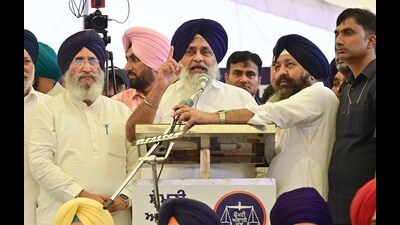 SAD president Sukhbir Singh Badal among other leaders during protest outside GMADA office in Mohali on Monday. (Ravi Kumar/HT) SAD president Sukhbir Singh Badal among other leaders during protest outside GMADA office in Mohali on Monday. (Ravi Kumar/HT)