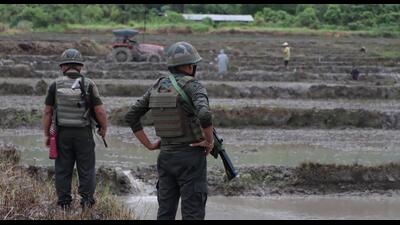 Security forces have been deployed for farmers in vulnerable areas between Meitei and Kuki villages. (HT PHOTO) Security forces have been deployed for farmers in vulnerable areas between Meitei and Kuki villages. (HT PHOTO)