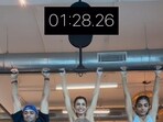 Samantha Ruth Prabhu aces the 90-second dead hang challenge with her trainers, Pavneet Chhabra and Paridhi Joshi. Samantha Ruth Prabhu aces the 90-second dead hang challenge with her trainers, Pavneet Chhabra and Paridhi Joshi.