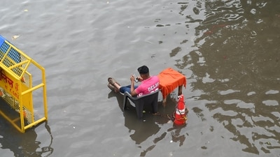 Water logged roads in Connaught Place (CP), on Tuesday, led to a frenzy of social media chatter. (Photo: Arvind Yadav/HT)) Water logged roads in Connaught Place (CP), on Tuesday, led to a frenzy of social media chatter. (Photo: Arvind Yadav/HT))