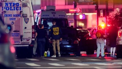 Law enforcement officers work near the scene of a reported shooter situation in the Manhattan borough of New York City, U.S. July 28, 2025. REUTERS/Eduardo Munoz (REUTERS)