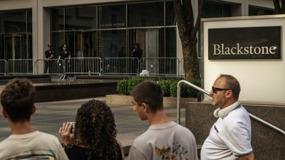 The Blackstone headquarters as New York Police Department (NYPD) officers secure the scene of a shooting from Monday in New York, US, on Tuesday, July 29, 2025. A Blackstone executive Wesley Lepatner was killed in the shooting. (Bloomberg) The Blackstone headquarters as New York Police Department (NYPD) officers secure the scene of a shooting from Monday in New York, US, on Tuesday, July 29, 2025. A Blackstone executive Wesley Lepatner was killed in the shooting. (Bloomberg)