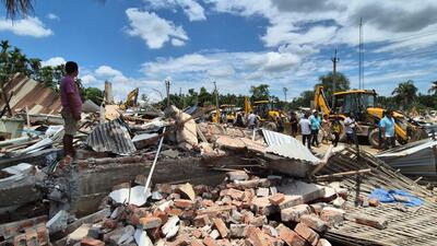 Over 4.2 hectares of encroached land were cleared on the first day, with the demolition of 50 concrete residential structures and nearly 200 small and medium-sized business establishments. Over 4.2 hectares of encroached land were cleared on the first day, with the demolition of 50 concrete residential structures and nearly 200 small and medium-sized business establishments.