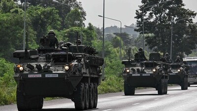 Royal Thai Army soldiers are pictured on armoured vehicles on a road in Chachoengsao province on July 24, 2025. (AFP) Royal Thai Army soldiers are pictured on armoured vehicles on a road in Chachoengsao province on July 24, 2025. (AFP)