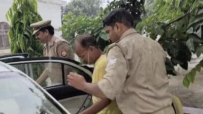 The Ghaziabad police officials said that they have also received a complaint signed by about 60-70 people who alleged that they were promised overseas jobs but were duped. (HT Photos) The Ghaziabad police officials said that they have also received a complaint signed by about 60-70 people who alleged that they were promised overseas jobs but were duped. (HT Photos)