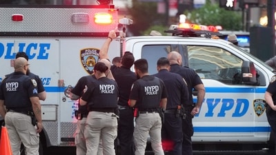 New York Police Department (NYPD) officers are seen as they respond to an incident in the Midtown Manhattan neighborhood of New York on July 28, 2025. Police are investigating an "active shooter" incident, New York Mayor Eric Adams said on X (formerly Twitter) with the NYPD advising residents to "avoid the vicinity of East 52 Street between Park Avenue and Lexington Avenue". (Photo by TIMOTHY A. CLARY / AFP) (AFP) New York Police Department (NYPD) officers are seen as they respond to an incident in the Midtown Manhattan neighborhood of New York on July 28, 2025. Police are investigating an "active shooter" incident, New York Mayor Eric Adams said on X (formerly Twitter) with the NYPD advising residents to "avoid the vicinity of East 52 Street between Park Avenue and Lexington Avenue". (Photo by TIMOTHY A. CLARY / AFP) (AFP)